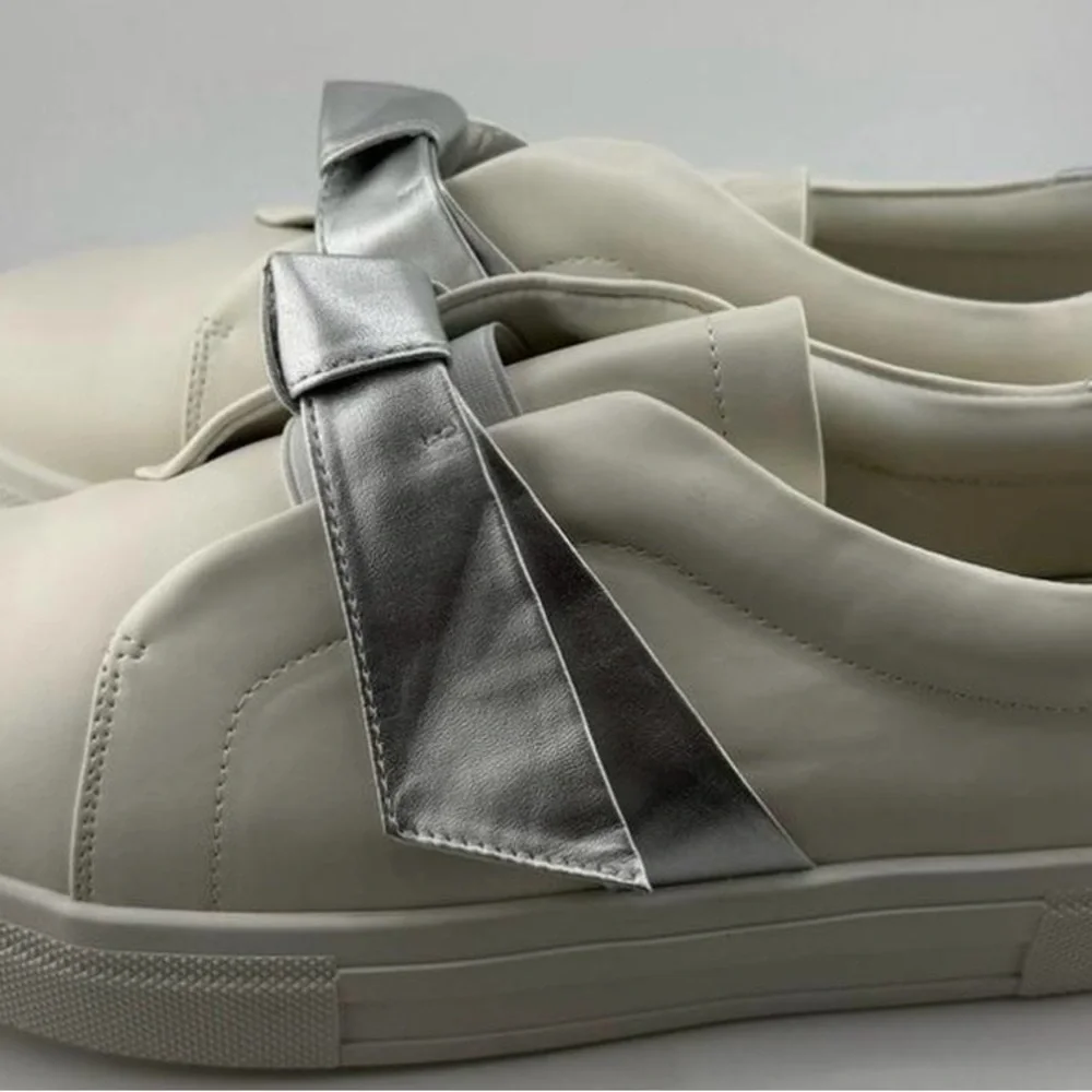 Lulu's White and Silver Women's Sneakers
